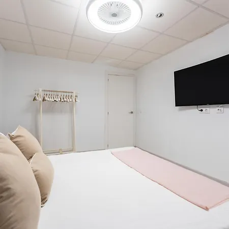 Malagasuite Plumaria House Holiday home Benalmadena