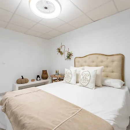 Holiday home Malagasuite Plumaria House