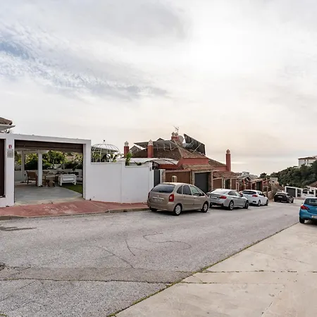 Malagasuite Plumaria House *