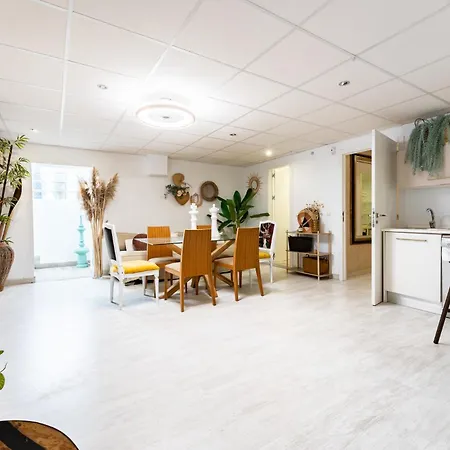 Malagasuite Plumaria House Dom wakacyjny Benalmádena